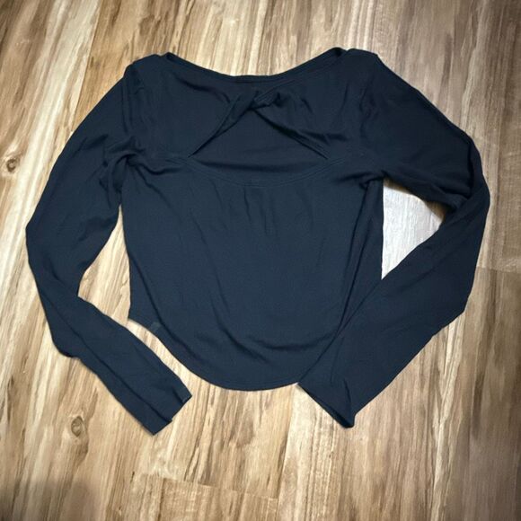 Lululemon Modal Silk Twist-Back Yoga Long Sleeve Shirt Size 4 - Picture 4 of 7